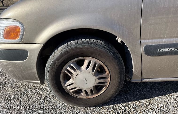 image for item EQ1239 2003 Chevrolet Venture van