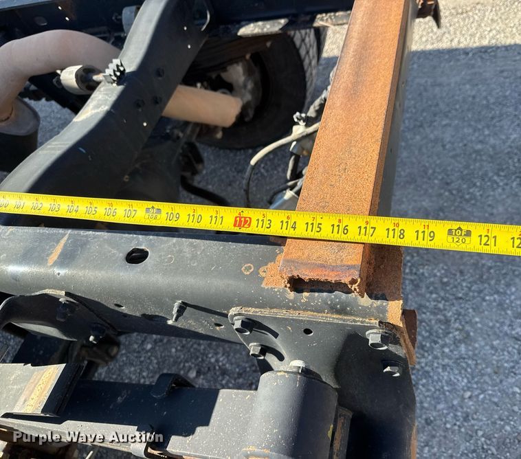 image for item EQ1240 2018 Dodge Ram 5500HD truck cab and chassis