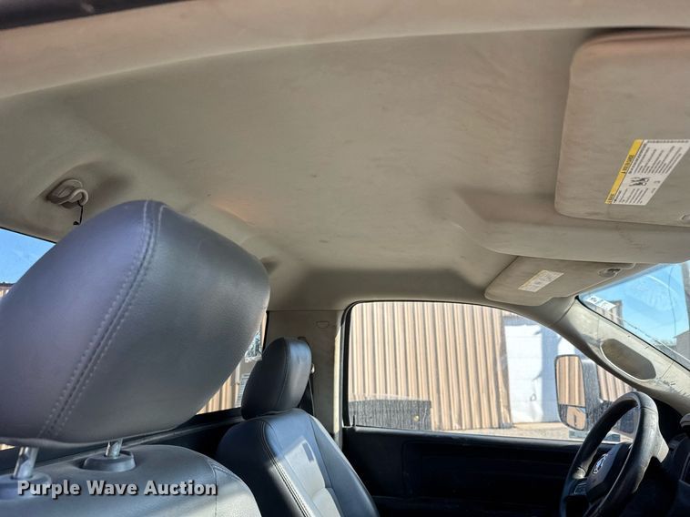 image for item EQ1240 2018 Dodge Ram 5500HD truck cab and chassis