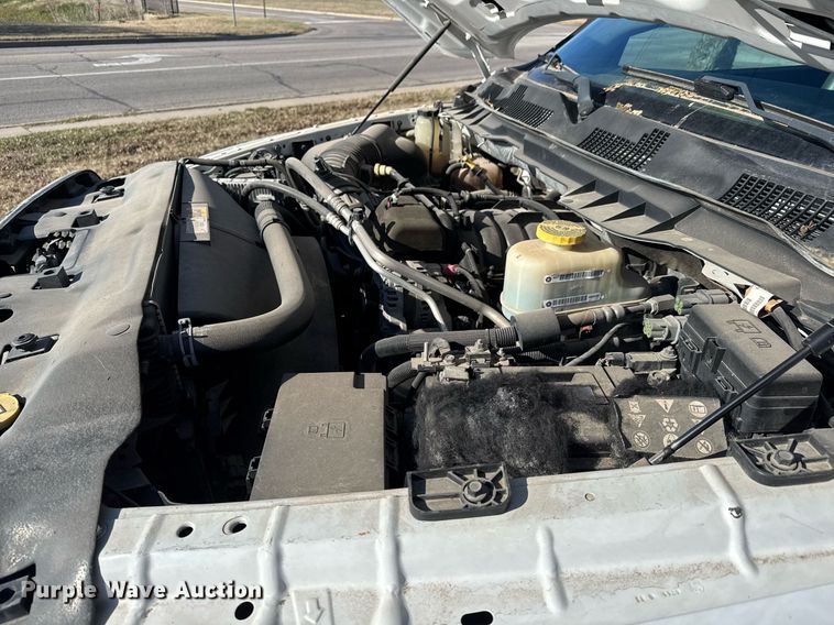 image for item EQ1240 2018 Dodge Ram 5500HD truck cab and chassis