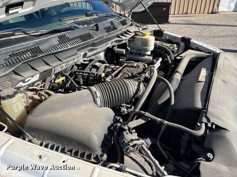 image for item EQ1240 2018 Dodge Ram 5500HD truck cab and chassis