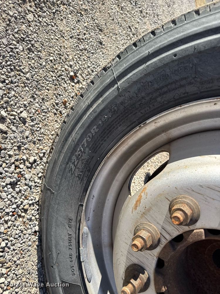 image for item EQ1240 2018 Dodge Ram 5500HD truck cab and chassis