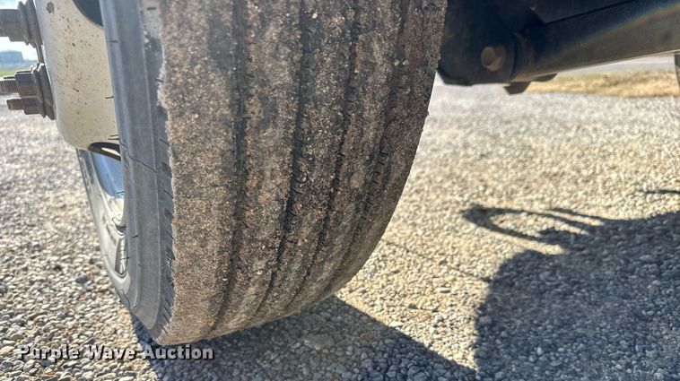 image for item EQ1240 2018 Dodge Ram 5500HD truck cab and chassis