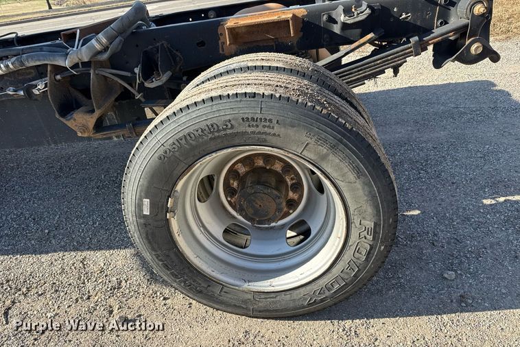 image for item EQ1240 2018 Dodge Ram 5500HD truck cab and chassis