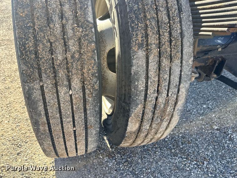 image for item EQ1240 2018 Dodge Ram 5500HD truck cab and chassis