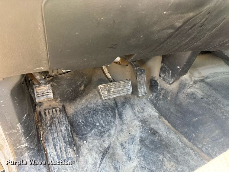 image for item EQ1242 2019 Chevrolet Silverado 5500HD truck cab and chassis