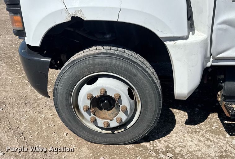 image for item EQ1242 2019 Chevrolet Silverado 5500HD truck cab and chassis