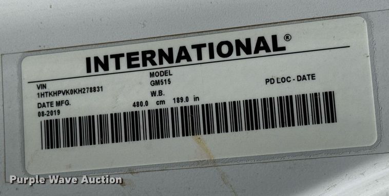 image for item EQ1242 2019 Chevrolet Silverado 5500HD truck cab and chassis