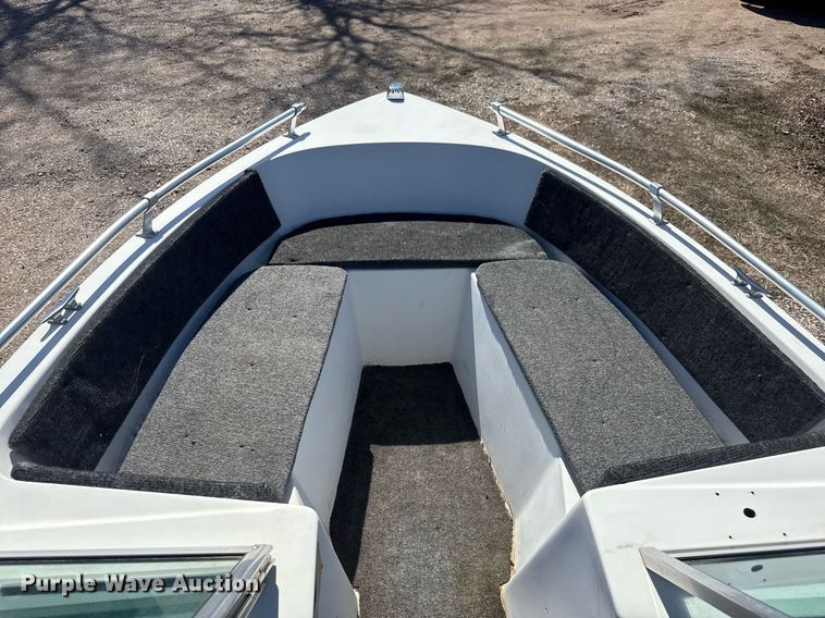 image for item EQ1243 1988 Thunder Craft 152 Capri boat