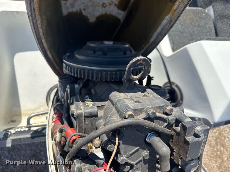 image for item EQ1243 1988 Thunder Craft 152 Capri boat