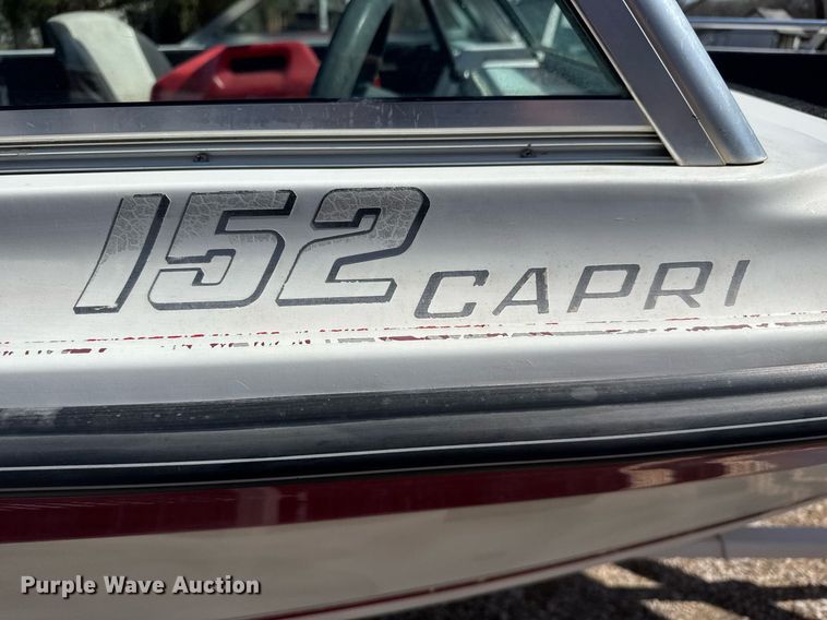 image for item EQ1243 1988 Thunder Craft 152 Capri boat