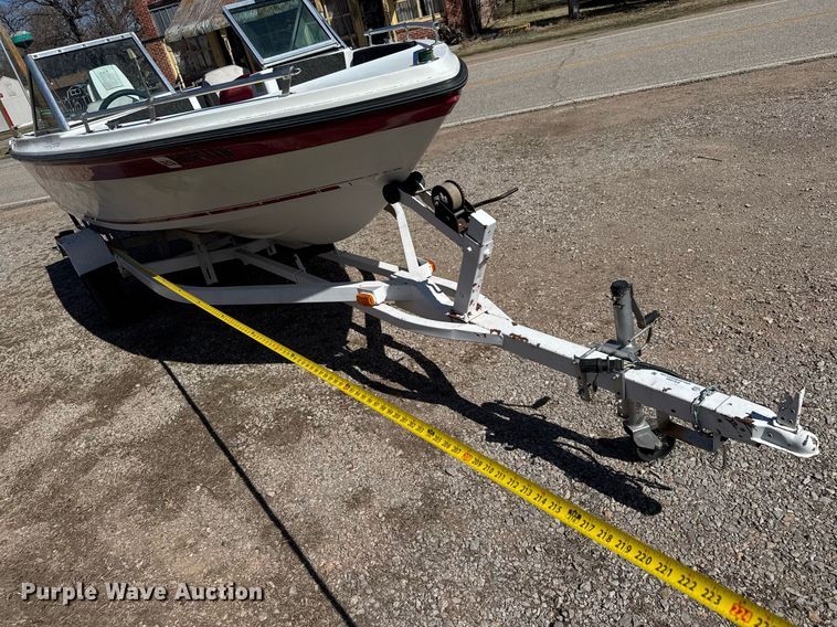 image for item EQ1243 1988 Thunder Craft 152 Capri boat