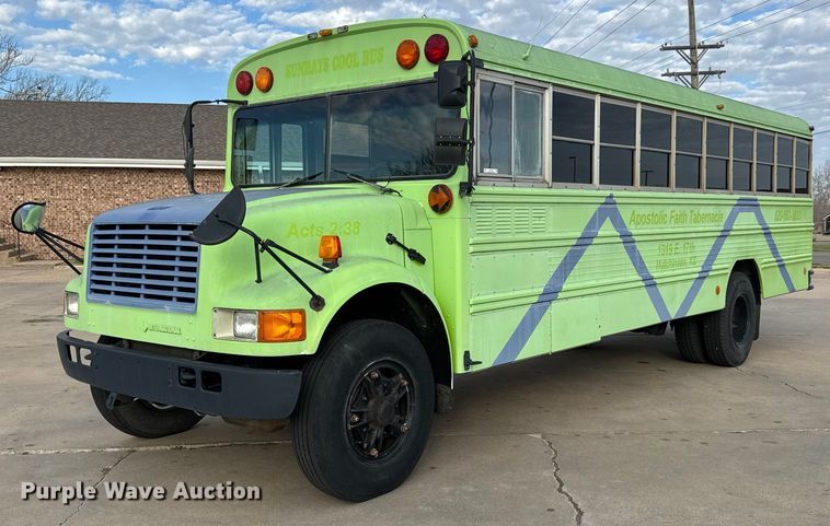 image for item EQ1256 1992 International 3800 school bus