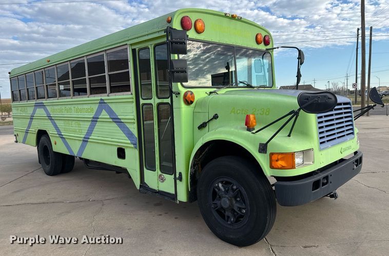 image for item EQ1256 1992 International 3800 school bus