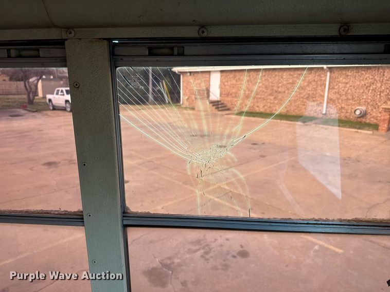 image for item EQ1256 1992 International 3800 school bus