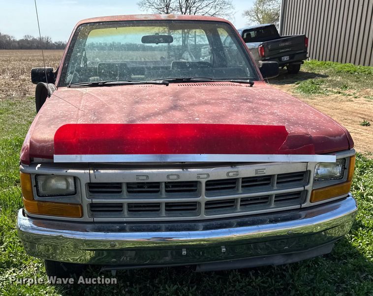image for item EQ1260 1991 Dodge Dakota pickup truck