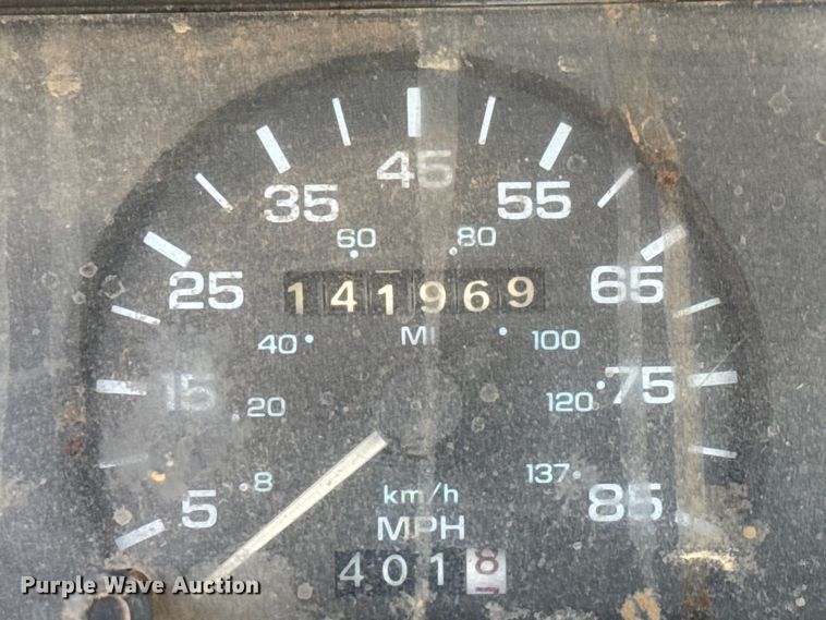 image for item EQ1260 1991 Dodge Dakota pickup truck