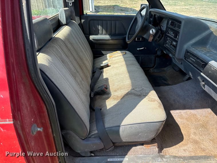 image for item EQ1260 1991 Dodge Dakota pickup truck