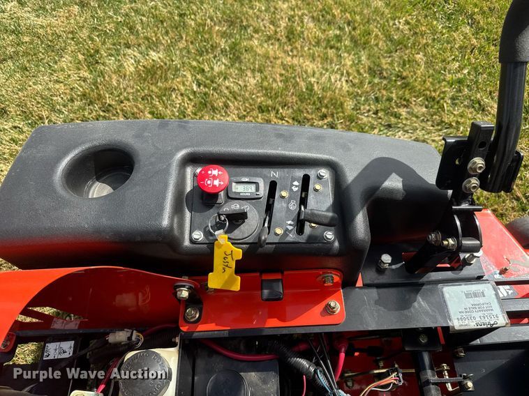 image for item EQ1262 Ariens Zoom 42 XL ZTR lawn mower