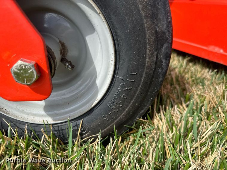 image for item EQ1262 Ariens Zoom 42 XL ZTR lawn mower