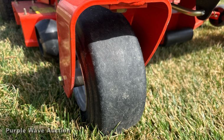 image for item EQ1262 Ariens Zoom 42 XL ZTR lawn mower