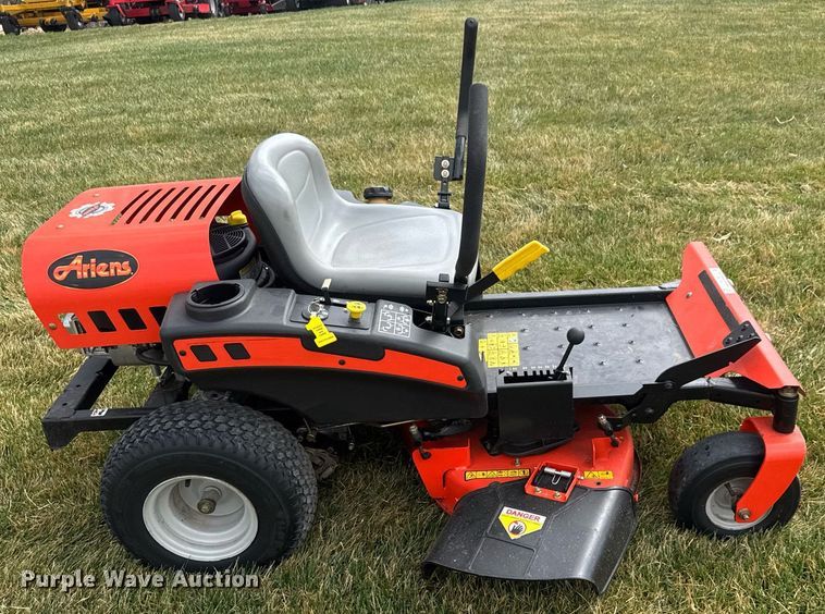 image for item EQ1263 Ariens Zoom 34 ZTR lawn mower