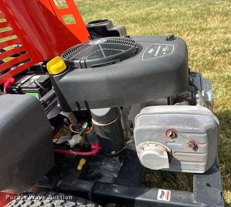 image for item EQ1263 Ariens Zoom 34 ZTR lawn mower