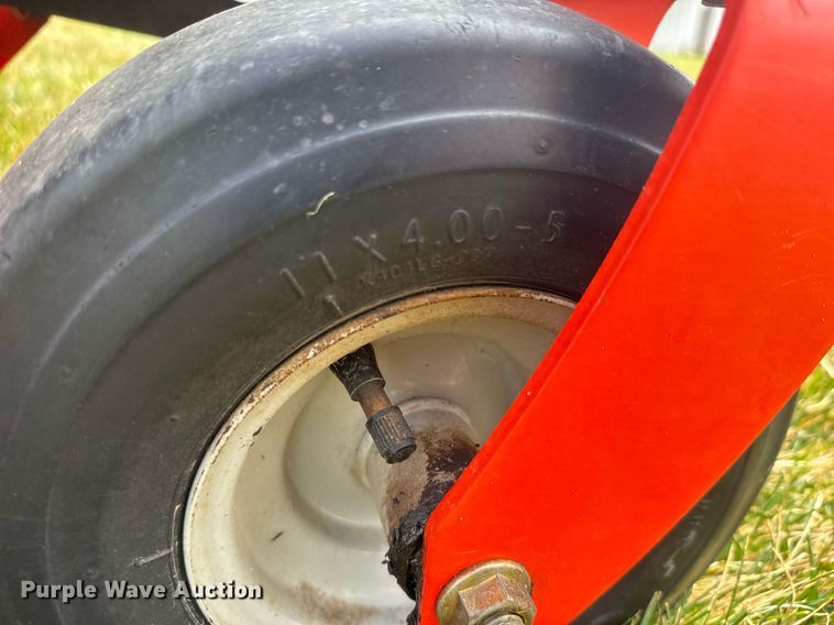 image for item EQ1263 Ariens Zoom 34 ZTR lawn mower