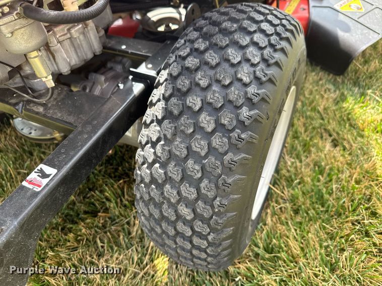 image for item EQ1263 Ariens Zoom 34 ZTR lawn mower