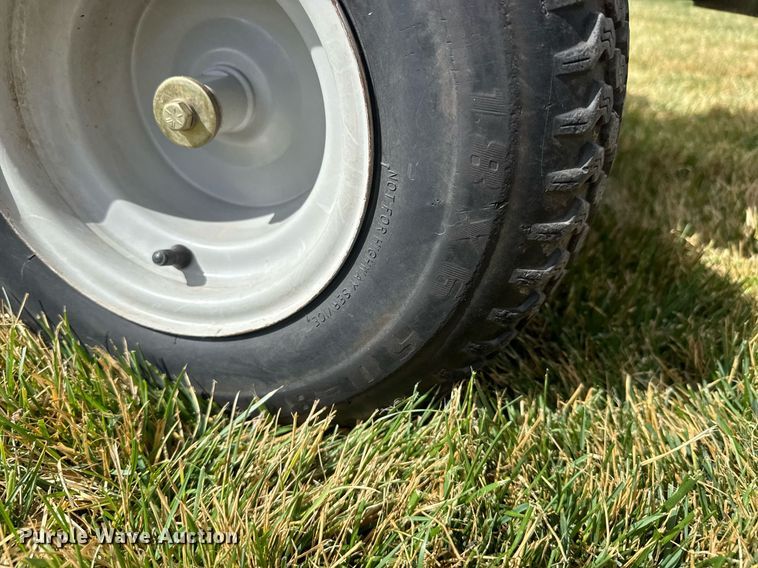 image for item EQ1263 Ariens Zoom 34 ZTR lawn mower