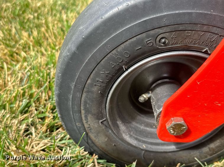 image for item EQ1265 Ariens Zoom 34 ZTR lawn mower