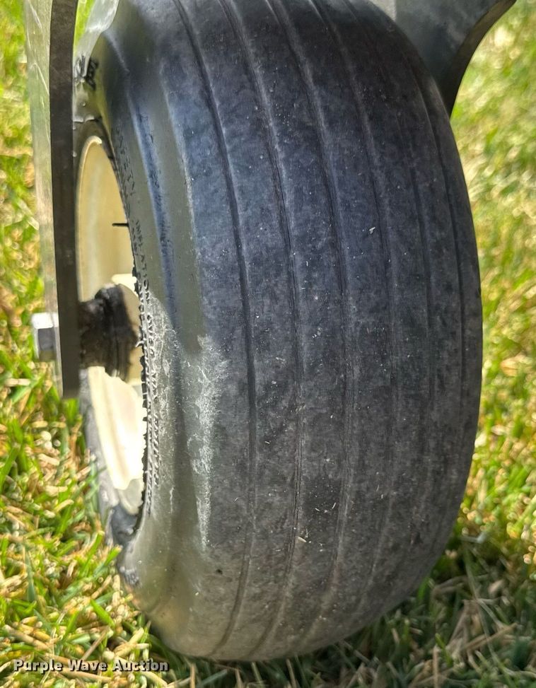 image for item EQ1266 2015 Cub Cadet Z-Force S ZTR lawn mower