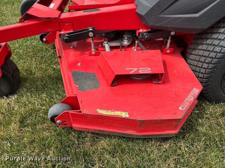 image for item EQ1268 Gravely Pro-Turn 672 ZTR lawn mower