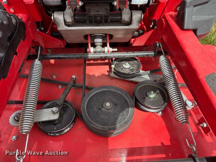 image for item EQ1268 Gravely Pro-Turn 672 ZTR lawn mower