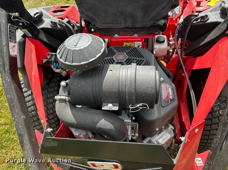 image for item EQ1268 Gravely Pro-Turn 672 ZTR lawn mower