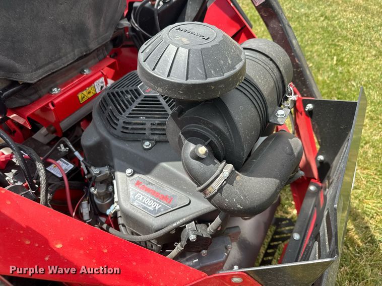 image for item EQ1268 Gravely Pro-Turn 672 ZTR lawn mower