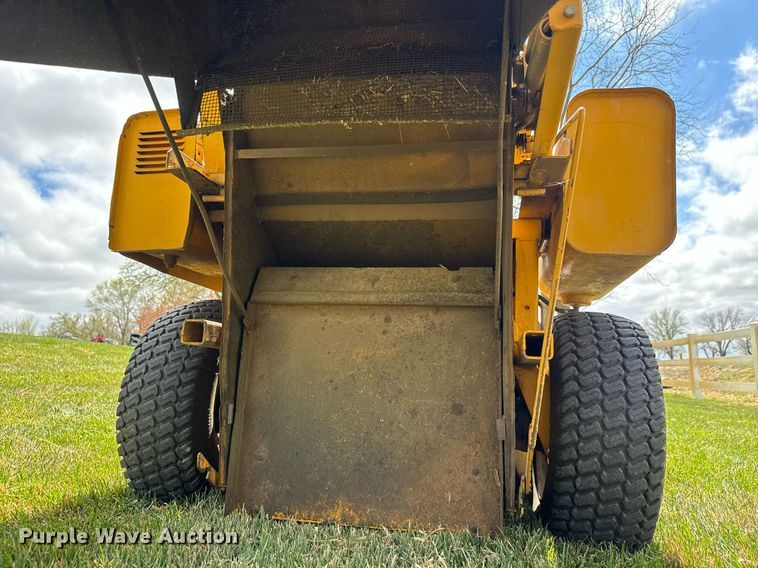 image for item EQ1270 Excel Hustler 251K ZTR lawn mower