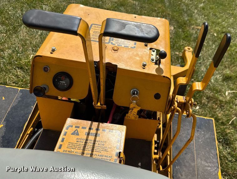 image for item EQ1270 Excel Hustler 251K ZTR lawn mower