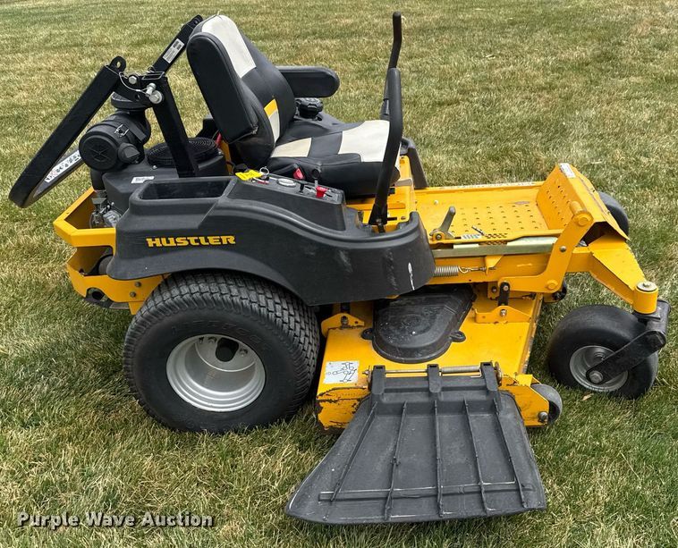 image for item EQ1273 2015 Hustler Fastrak SDX ZTR lawn mower