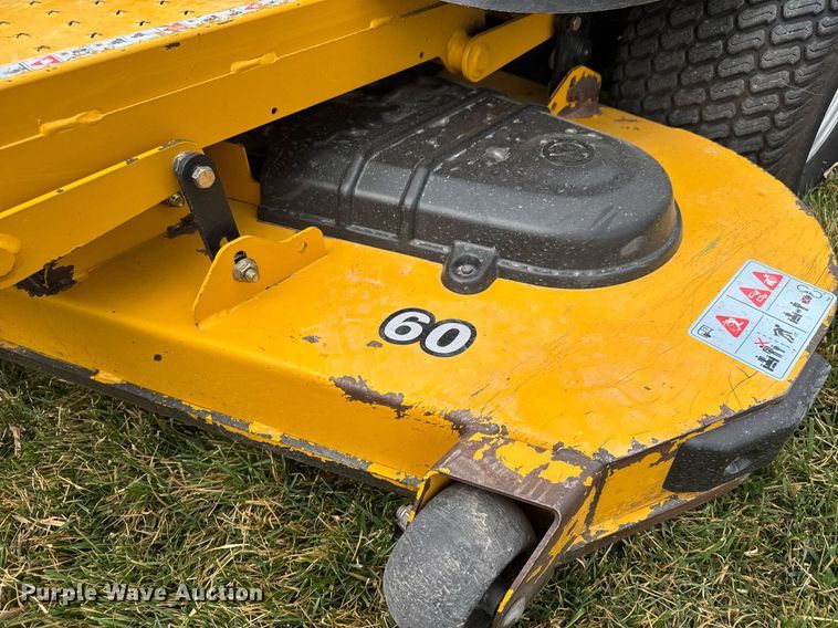 image for item EQ1273 2015 Hustler Fastrak SDX ZTR lawn mower