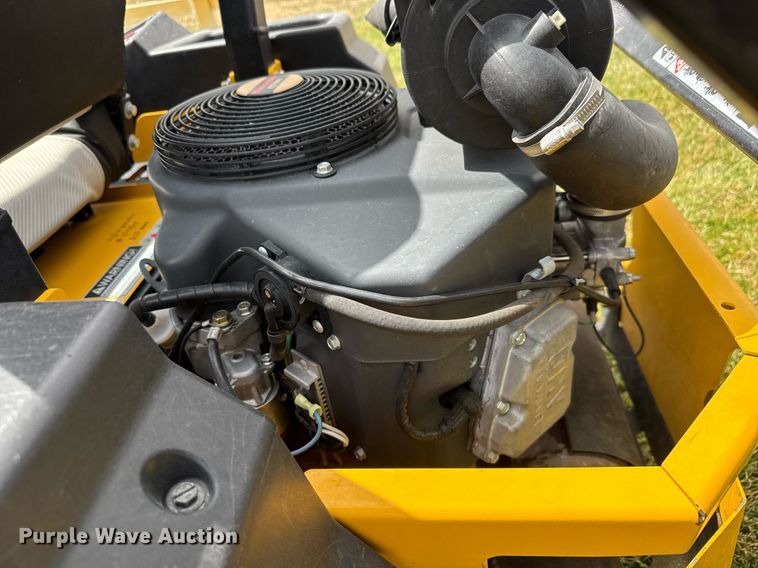 image for item EQ1273 2015 Hustler Fastrak SDX ZTR lawn mower