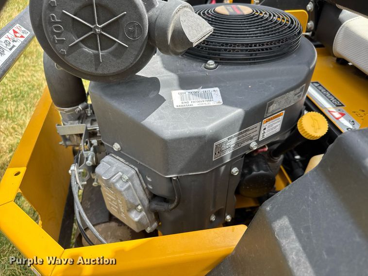 image for item EQ1273 2015 Hustler Fastrak SDX ZTR lawn mower