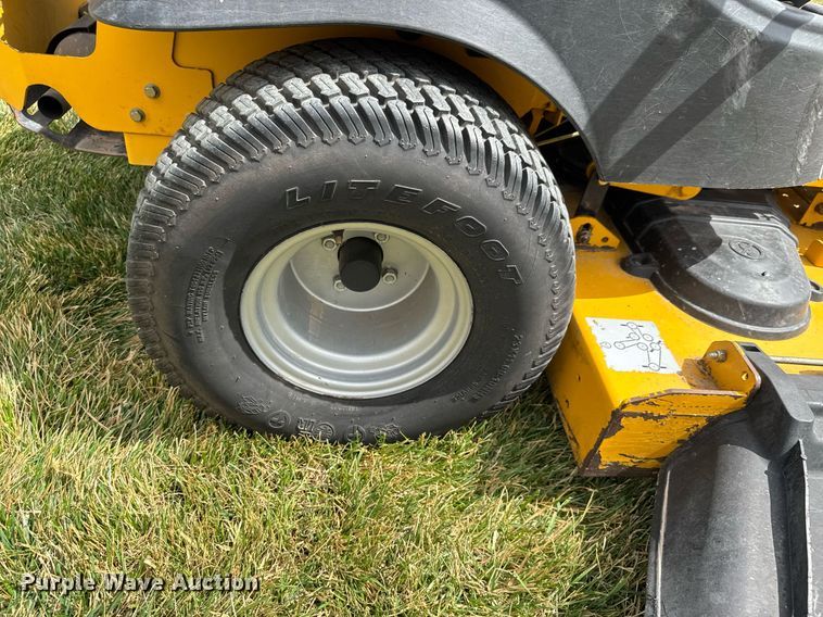 image for item EQ1273 2015 Hustler Fastrak SDX ZTR lawn mower