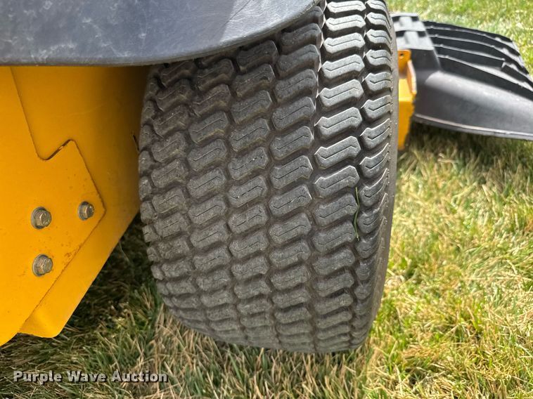 image for item EQ1273 2015 Hustler Fastrak SDX ZTR lawn mower