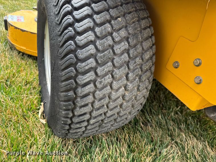 image for item EQ1273 2015 Hustler Fastrak SDX ZTR lawn mower