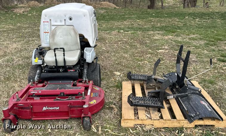 image for item EQ1279 2005 Exmark Navigator NAV20KC ZTR lawn mower