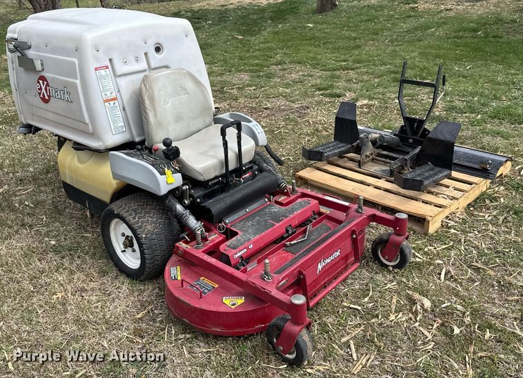 image for item EQ1279 2005 Exmark Navigator NAV20KC ZTR lawn mower