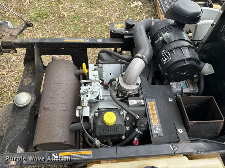 image for item EQ1279 2005 Exmark Navigator NAV20KC ZTR lawn mower