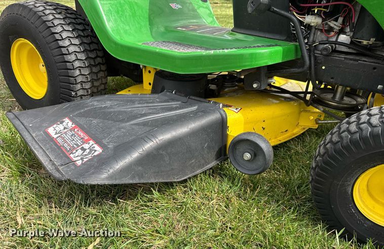 image for item EQ1280 2017 John Deere D105 Auto lawn mower