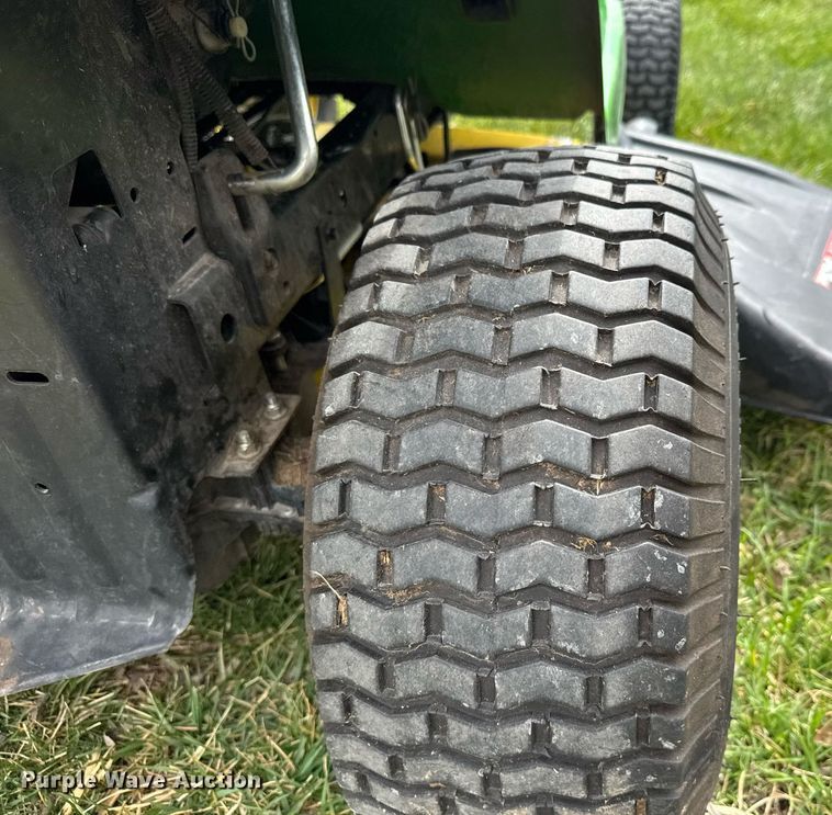 image for item EQ1280 2017 John Deere D105 Auto lawn mower